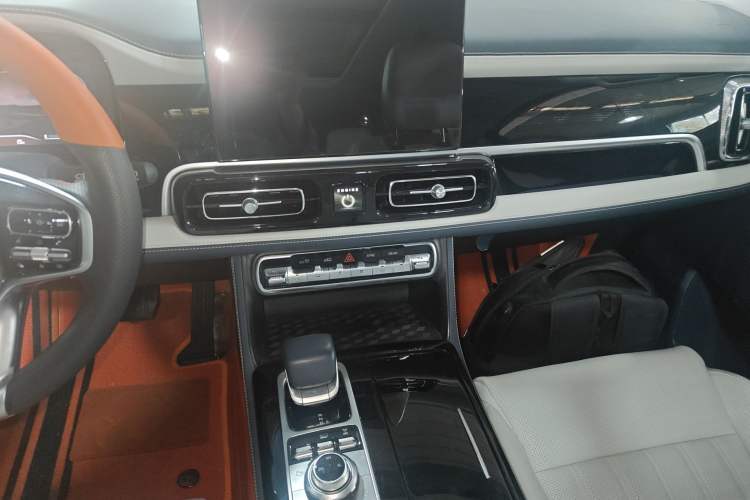 Used BAIC Off-Road BJ60 2022 2.0T May Day Edition Seven Seats
