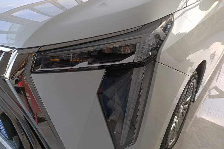 Used GAC Trumpchi M8 2023 Zongshi Series 400T Flagship Edition
