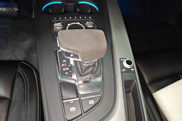 Used Audi A4L 2018 30th Anniversary Edition 40 TFSI Trendy Model