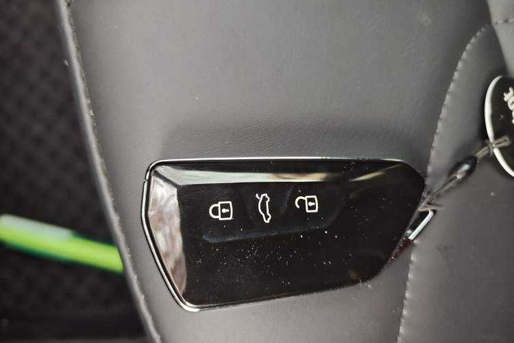 Used Volkswagen ID.4 X 2023 Ultra-Intelligent Long-Range Version Vehicle Key