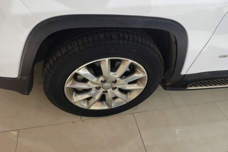 Used Jeep Cherokee 2016 2.4L Superior Edition
