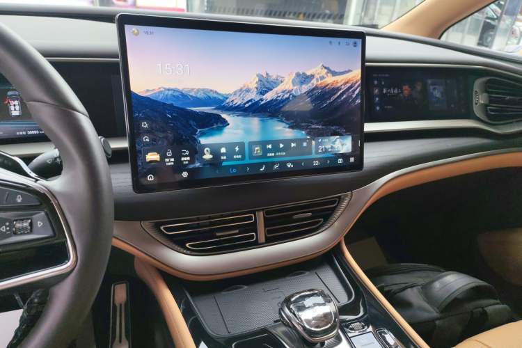 Used Denza D9 2025 DM-i Intelligent Drive 1020 Four-Wheel Drive Flagship Model Audio And AC Panel