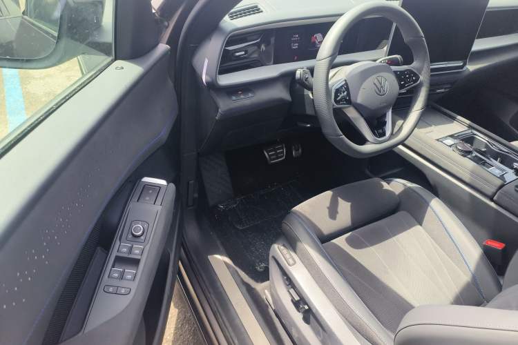 Used Volkswagen Teramont 2025 Tiguan Pro 450TSI Four-Wheel Drive Summit Edition
