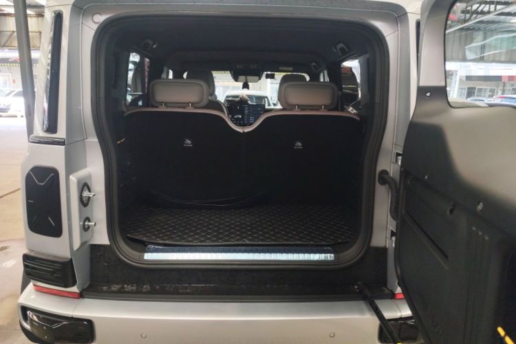 Used iCAR V23 2025 401 Two-Wheel Drive Intelligent Driving Version Trunk