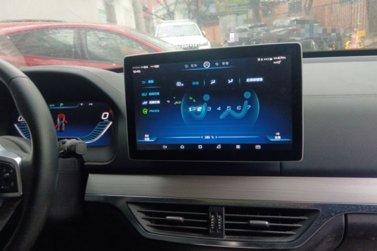 Used BYD Tang 2018 2.0T Automatic SmartConnect Prestige 7-Seater China V Standard Audio And AC Panel