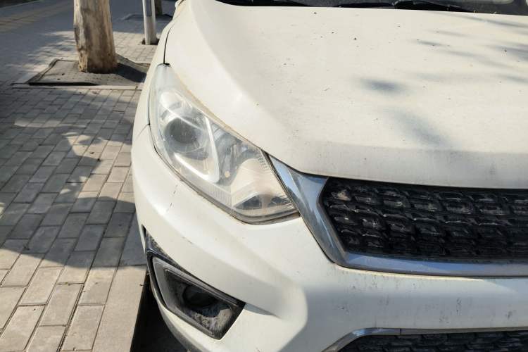 Used BAIC Senova X35 2016 1.5L Automatic Luxury Edition Exterior 6