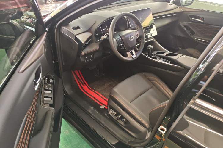 Used Toyota Avalon 2024 Dual-Motor 2.0L Luxury Edition
