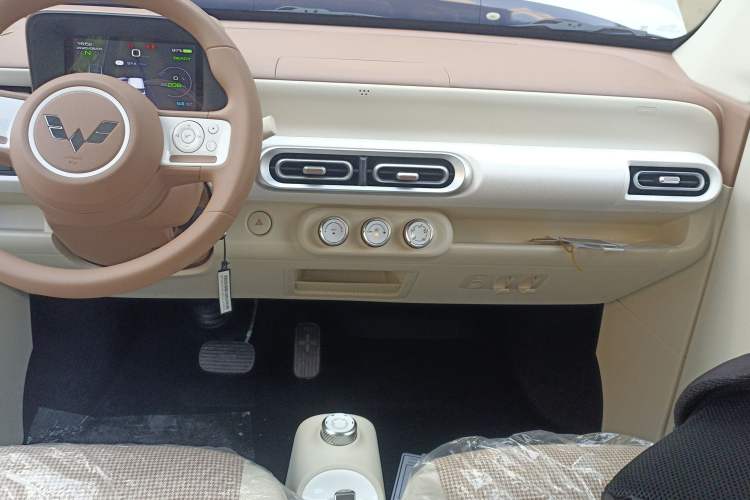 Used Wuling Hongguang MINIEV 2024 3rd Generation 215km Youth Edition