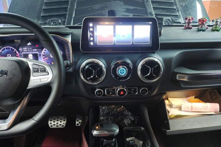 Used BAIC Off-Road BJ40 2024 2.0T Urban Hunter Honor Edition
