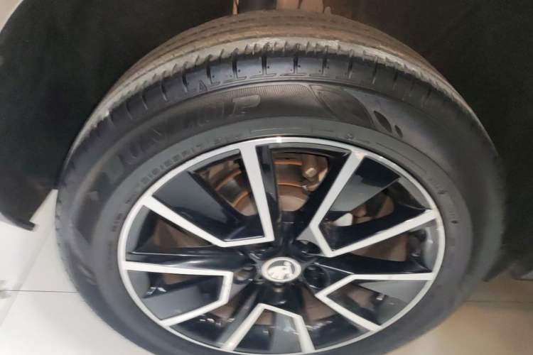Used Skoda Karoq 2019 TSI280 Smart Drive Elite Edition China V Standard Right Rear Wheel Hub