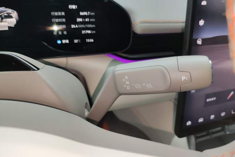 Used Zeekr 007GT 2025 Four-Wheel Drive Intelligent Driving Version 75 kWh Gear Lever