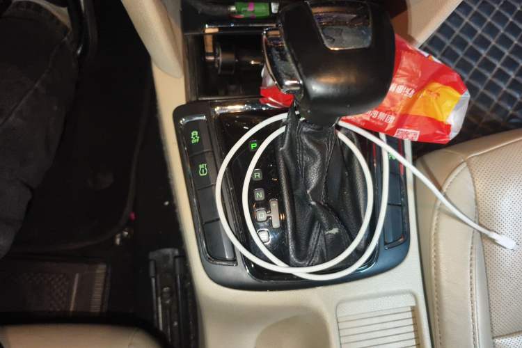 Used Skoda Superb 2009 1.8TSI Automatic Prestige Edition Gear Lever