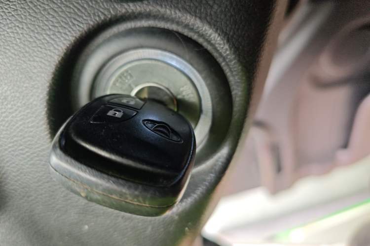 Used CHANGAN OSHAN X70A 2019 1.5L Manual Basic Version China VI Standard