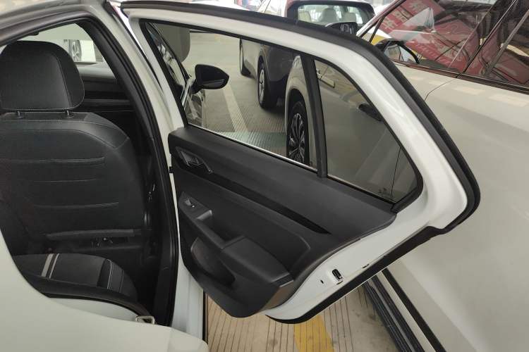 Used Volkswagen Golf 2023 280TSI DSG R-Line Lite