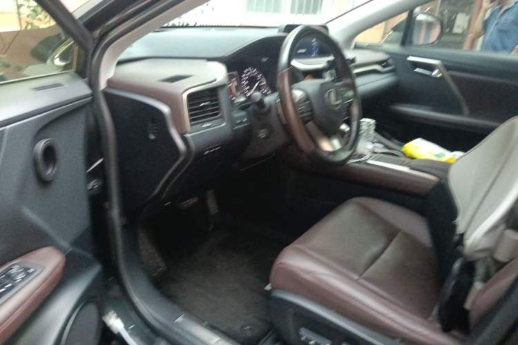 Used Lexus RX 2020 Revised Version 300 Two-Wheel Drive Comfort Edition
