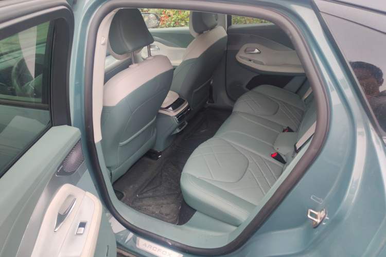 Used ARCFOX Alpha S 2023 735E+ Forest Edition PRO 160kW Left Rear Seat