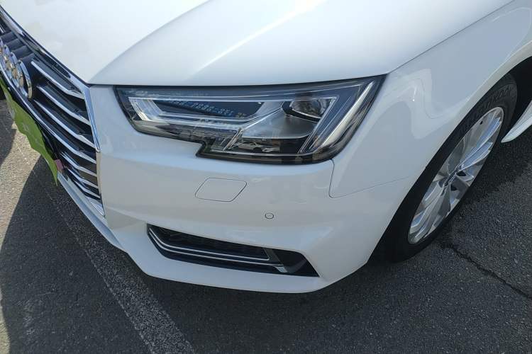 Used Audi A4L 2019 40 TFSI Ambition China VI Left Front Headlight