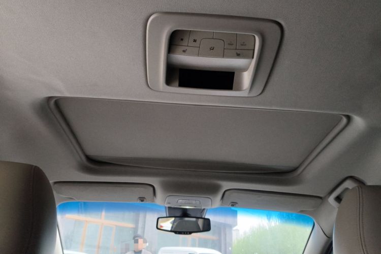 Used Buick GL8 2013 3.0L GT Luxury Business Haoya Edition Headliner