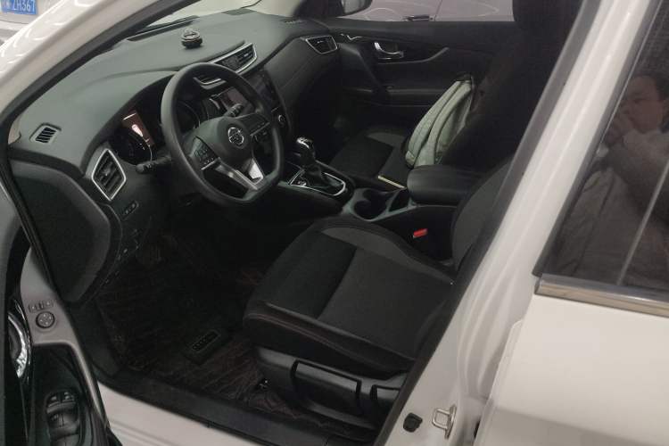 Used Nissan Qashqai 2019 2.0L CVT Smart Enjoyment Version