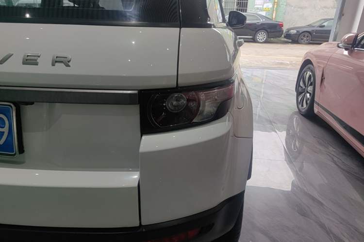 Used Land Rover Range Evoque 2015 2.0T Five-Door Zhiyao Edition
