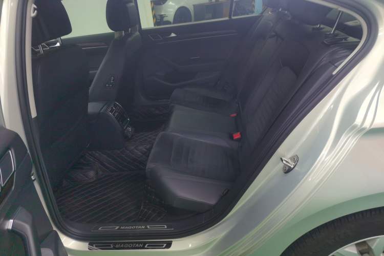 Used Volkswagen Magotan 2017 330TSI DSG Luxury Model