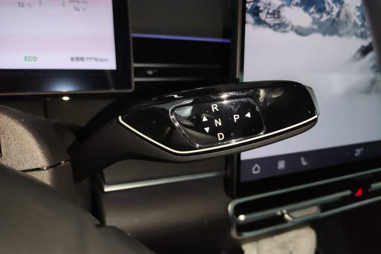 Used Chery Fengyun A8L 2025 1.5 TGDI 145 km Luxury Version
