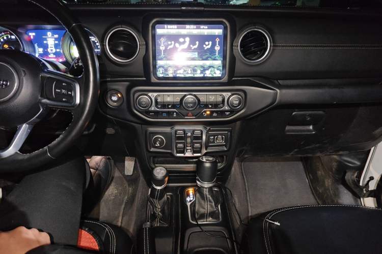 Used Jeep Wrangler New Energy 2021 Four-Door 2.0T 4xe Sahara First Edition
