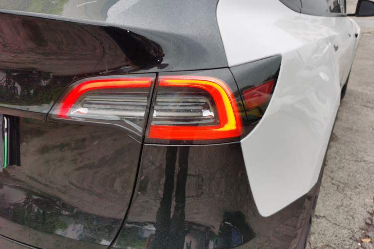 Used Tesla Model Y 2022 Rear-Wheel-Drive Version
