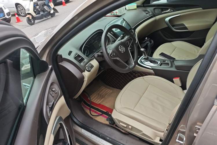 Used Buick Regal 2015 2.0L Elite Fashion Edition Driver Seat