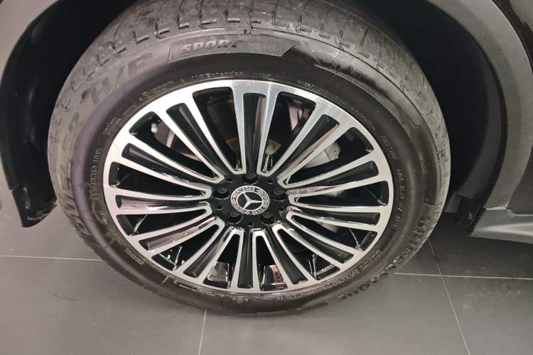 Used Mercedes-Benz GLC 2019 GLC 260 L 4MATIC Dynamic Model
