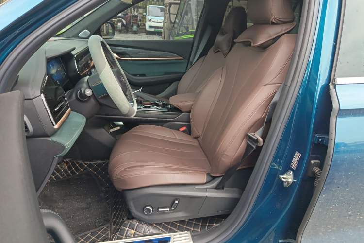 Used Geely Auto Monjaro L 2023 2.0TD High-Power Automatic Two-Wheel Drive Flagship Version Driver Seat