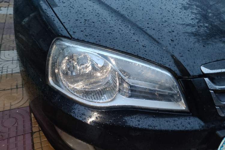 Used Hyundai Elantra 2011 1.6L Manual Comfort Version
