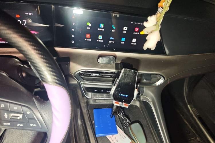 Used CHANGAN UNI-T 2020 1.5T Prestige Version
