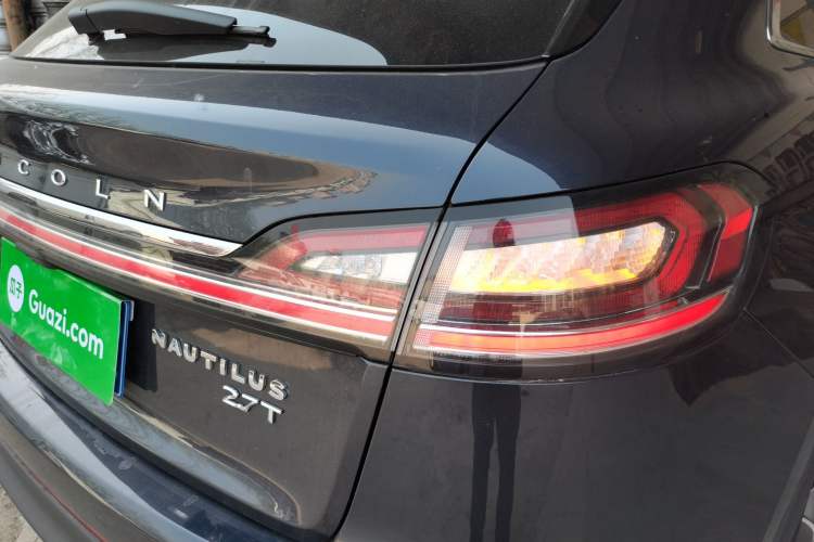 Used Lincoln Nautilus 2021 2.7T Four-Wheel Drive Prestige Edition Right Rear Taillight