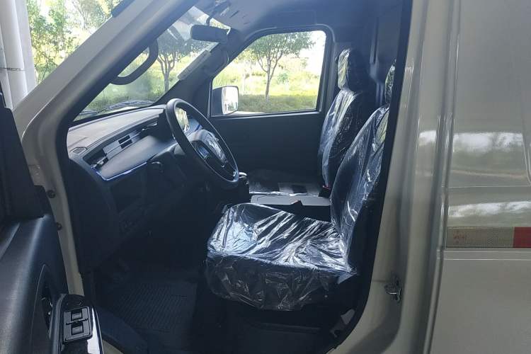 Used Dongfeng Yufeng EM27 2024 EM27L Henan Lidong 41.472 kWh
