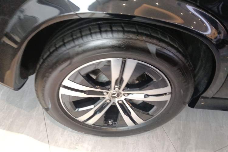 Used Mercedes-Benz GLE 2024 GLE 350 4MATIC Stylish Model Exterior 5