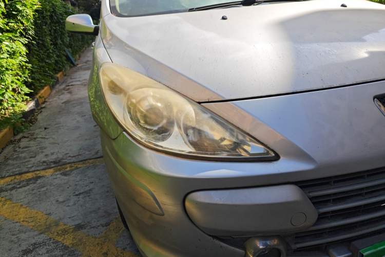 Used Peugeot 307 2010 Sedan 1.6L Automatic Comfort Edition
