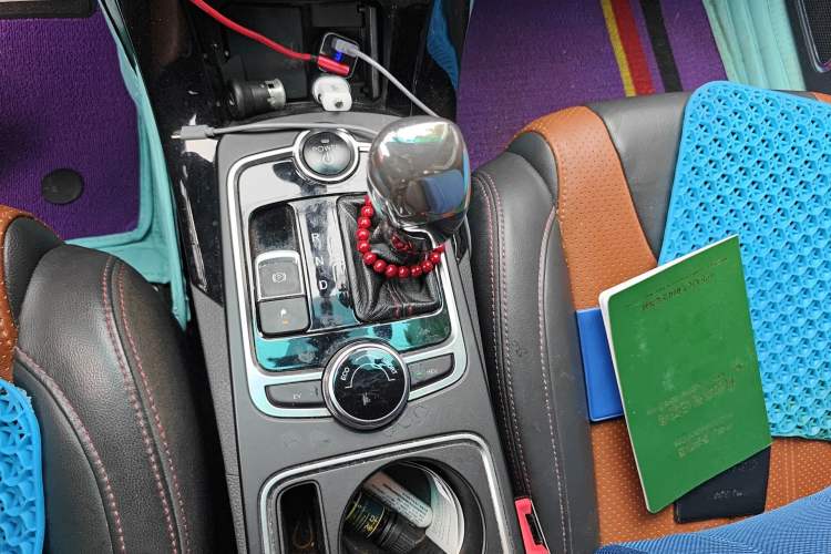 Used BYD Qin New Energy 2015 1.5T Dual-Crown Flagship Plus Edition Gear Lever