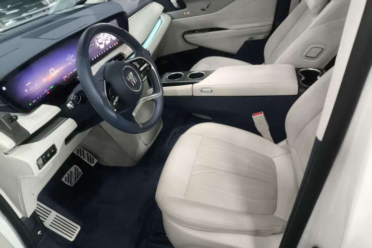 Used Buick GL8 New Energy 2024 Lu Zun Luxury Edition 7-Seater