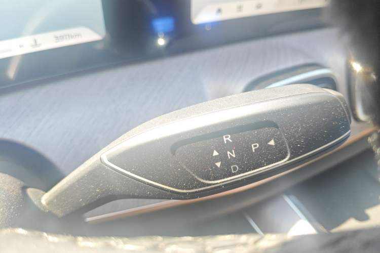 Used Chery Tiggo 9 2025 2.0T Dual-Clutch Two-Wheel Drive Luxury Edition 7 Seats