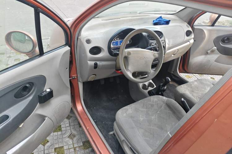 Used Chery QQ3 2012 Fashion Edition 1.0L Manual Champion Version