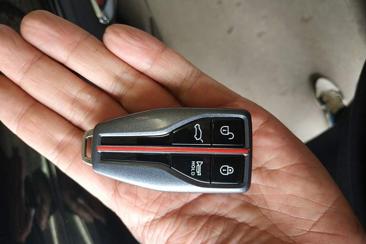 Used Hongqi HS5 2022 Revised Version 2.0T Smart Connect Flagship Edition
