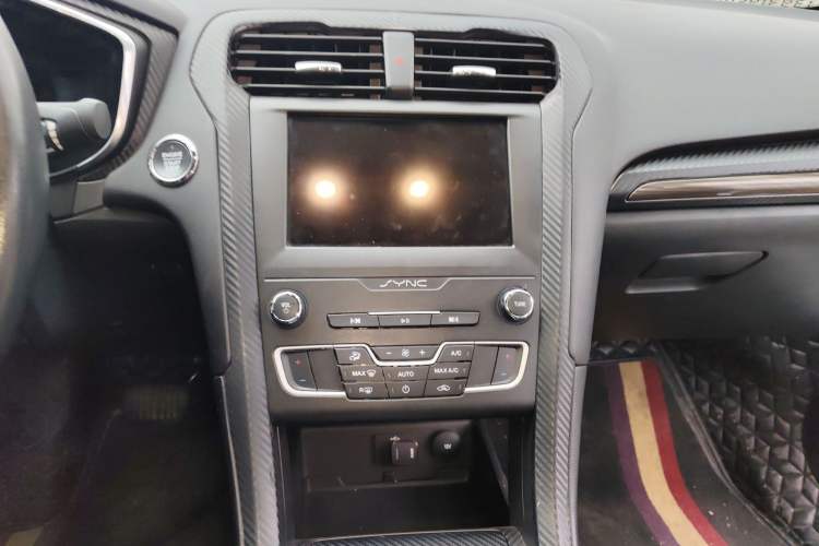 Used Ford Mondeo New Energy 2018 2.0 PHEV Smart-Controlled Fashion Edition China V Standard
