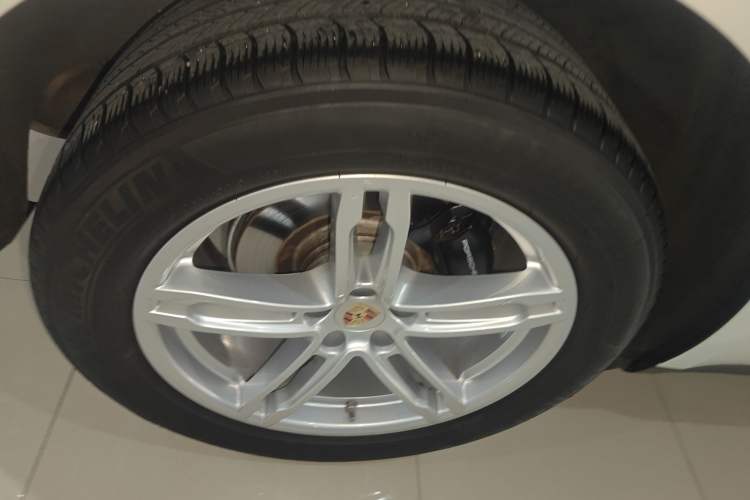 Used Porsche Macan 2024 Macan 2.0T