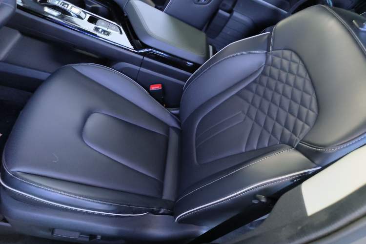 Used Hyundai Custo 2022 270TGDi Smart Luxury Flagship Edition TOP Left Front Seat