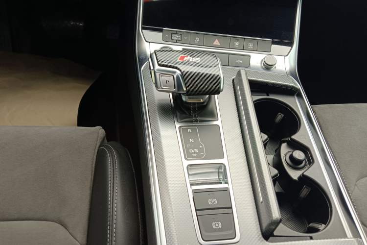 Used Audi A6L 2022 40 TFSI Luxury Dynamic Model Gear Lever