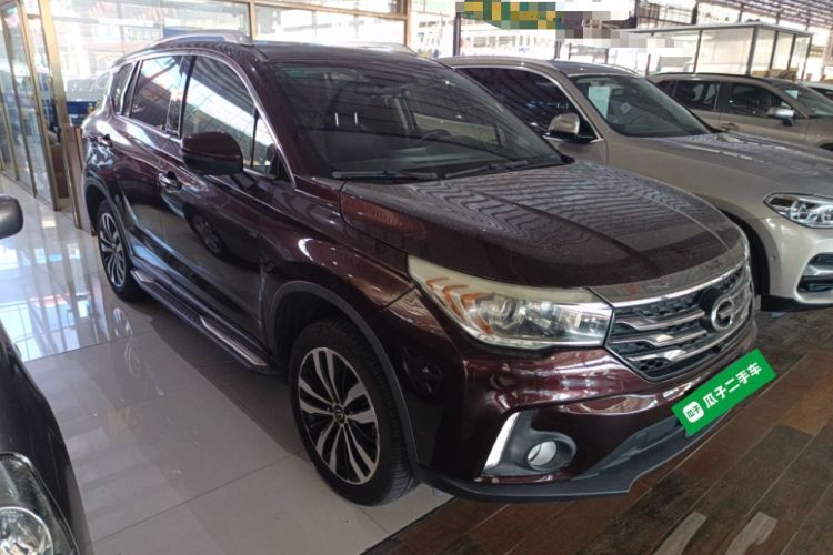 Used GAC Trumpchi GS4 2017 235T Automatic Two-Wheel Drive Luxury Smart Connectivity Version Front Right 45 Deg