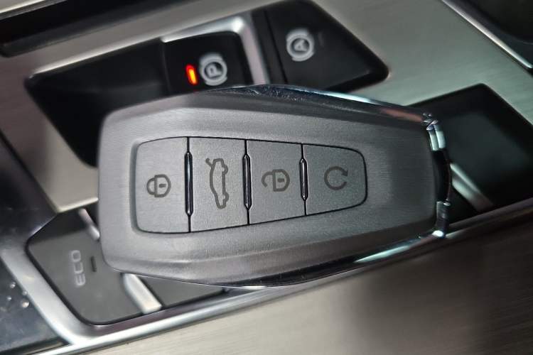 Used Geely Auto Coolray 2019 Sport Version 260T DCT Explorer China VI Standard
