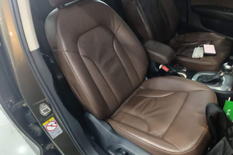 Used Audi Q3 2015 30 TFSI Comfort Model