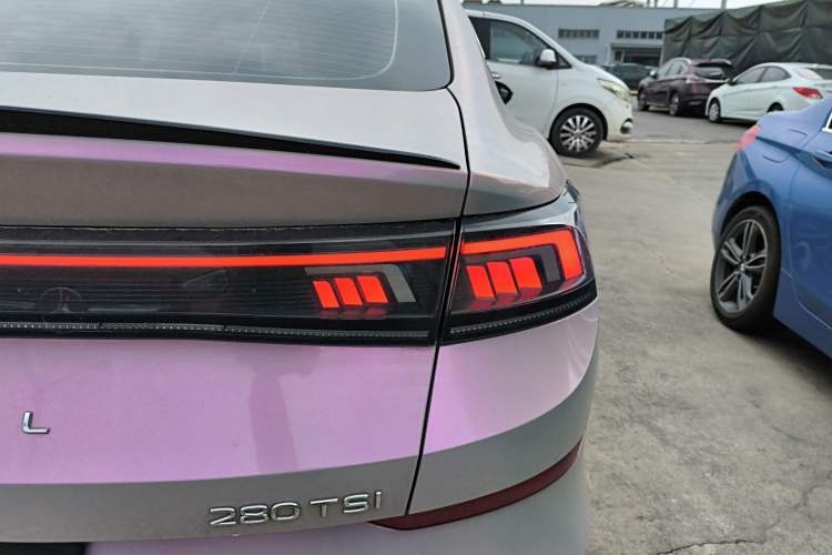 Used Volkswagen Lamando 2022 Lavida L 280TSI DSG Cool & Spicy Edition
